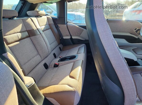 WBY7Z2C52JVE64839 2018 BMW I3 Red Вид задніх сидінь