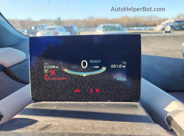 WBY7Z2C52JVE64839 2018 BMW I3 Red Вид щитка приладів