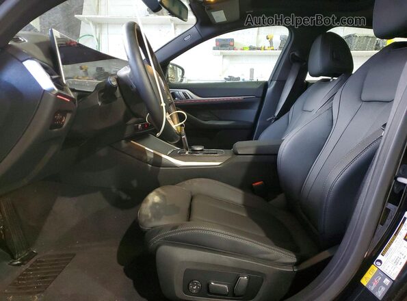 WBY83FB07RFS39435 2024 BMW I4 Black Vista interior delantera