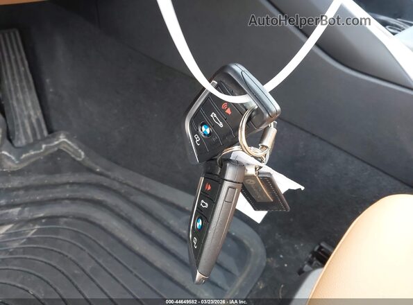WBY83FB09RFR76281 2024 BMW I4 White Dashboard view