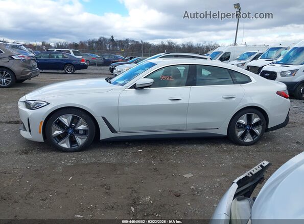WBY83FB09RFR76281 2024 BMW I4 White 360 interior view