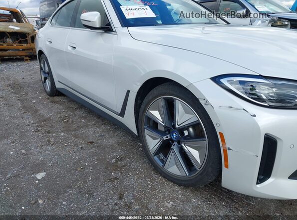 WBY83FB09RFR76281 2024 BMW I4 White Front view