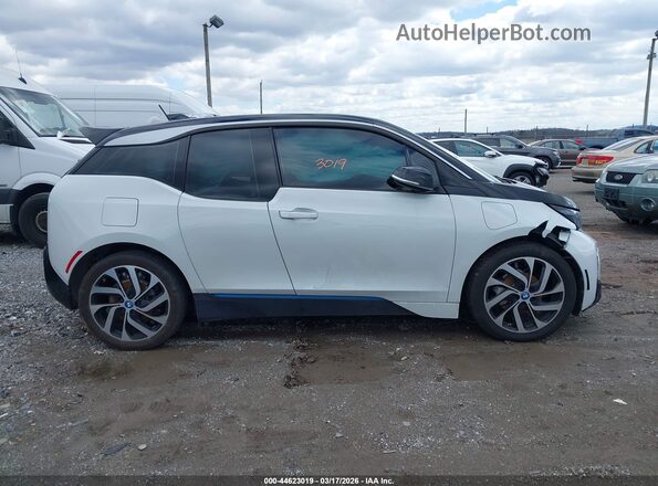 WBY8P4C56K7F10426 2019 BMW I3 White Вид задньої частини салону