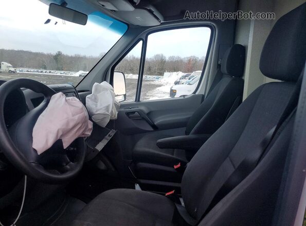 WD3PE7DD2GP276388 2016 MERCEDES-BENZ SPRINTER White უკანა სავარძლების ხედი