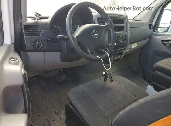 WD3PE8DD6GP247790 2016 MERCEDES-BENZ SPRINTER White Dashboard view
