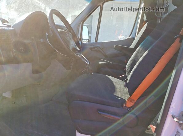 WD3PE8DD6GP247790 2016 MERCEDES-BENZ SPRINTER White Front interior view