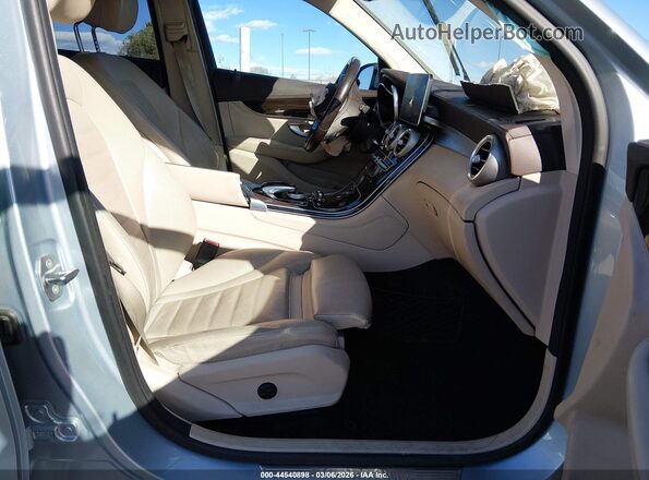 WDC0G4JB0JV067568 2018 MERCEDES-BENZ GLC 300 Light Blue 