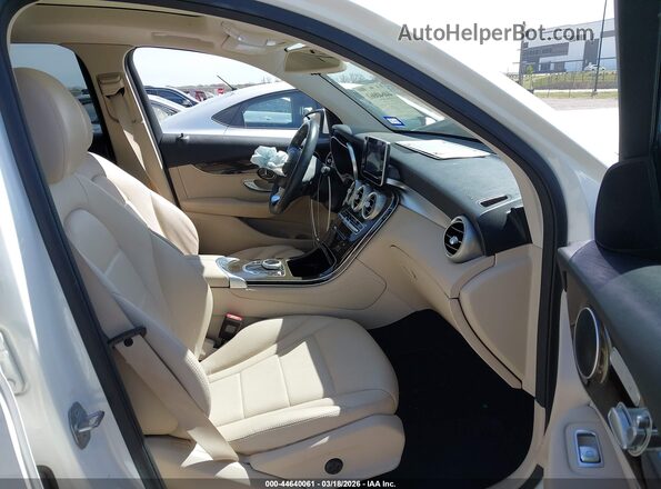 WDC0G4JB0KV163248 2019 MERCEDES-BENZ GLC 300 White 