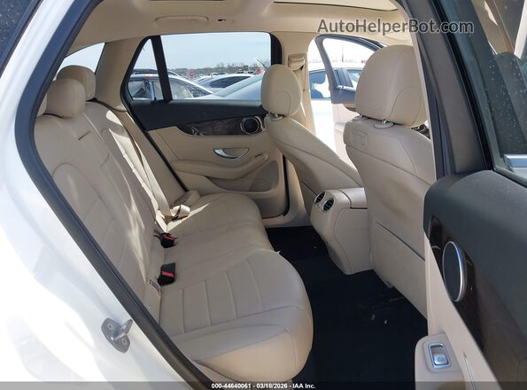 WDC0G4JB0KV163248 2019 MERCEDES-BENZ GLC 300 White 