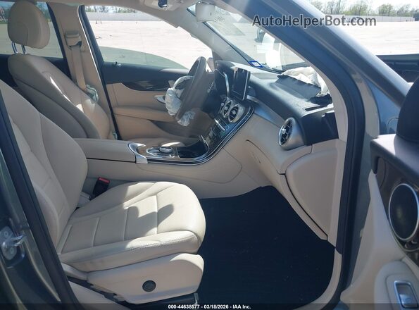 WDC0G4JB2KV127979 2019 MERCEDES-BENZ GLC 300 Gray Вид салону спереду