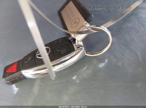 WDC0G4JB9KV124738 2019 MERCEDES-BENZ GLC 300 White Առջևի վահանակի տեսք