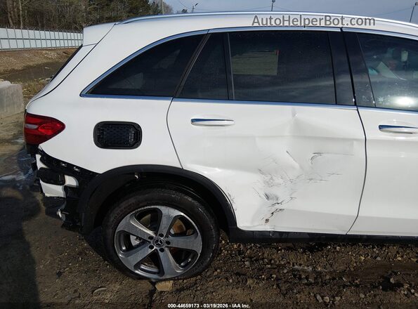 WDC0G4JB9KV168450 2019 MERCEDES-BENZ GLC 300 White Widok wnętrza z tyłu
