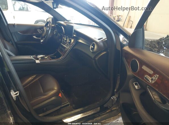 WDC0G4KB3GF034520 2016 MERCEDES-BENZ GLC 300 Black Front interior view