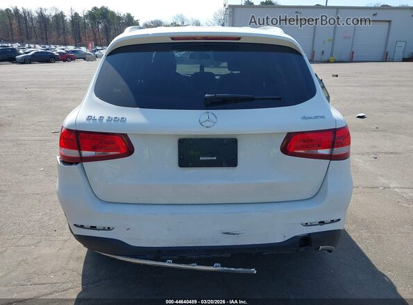 WDC0G4KB3JV065585 2018 MERCEDES-BENZ GLC 300 White 
