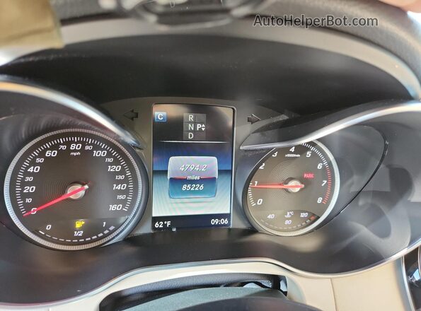 WDC0G4KB6HV010106 2017 MERCEDES-BENZ GLC-CLASS Белый Вид щитка приборов