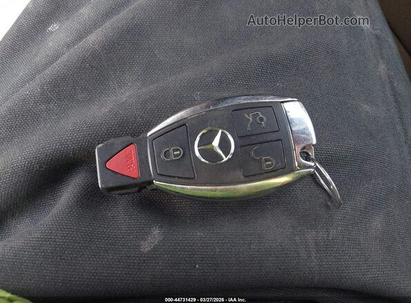 WDC0G4KB6JV087354 2018 MERCEDES-BENZ GLC 300 Серебряный Вид панели приборов