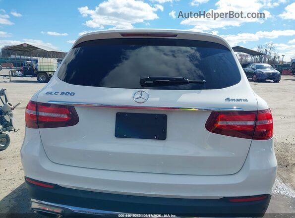 WDC0G4KB6K1000173 2019 MERCEDES-BENZ GLC 300 White 