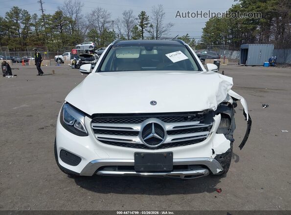 WDC0G4KB7KV126969 2019 MERCEDES-BENZ GLC 300 White Widok wnętrza z tyłu