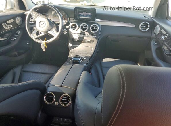 WDC0G4KB8GF015302 2016 MERCEDES-BENZ GLC-CLASS Silver წინა პანელის ხედი