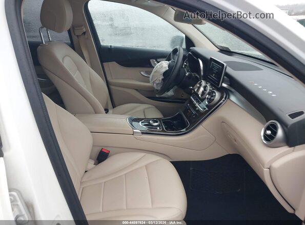 WDC0G4KBXKV153082 2019 MERCEDES-BENZ GLC 300 White Vista interior delantera
