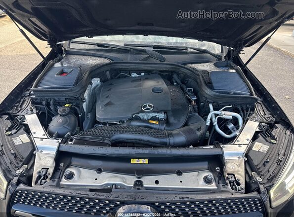 WDC0G8EB4LF689590 2020 MERCEDES-BENZ GLC 300 Black Rear view