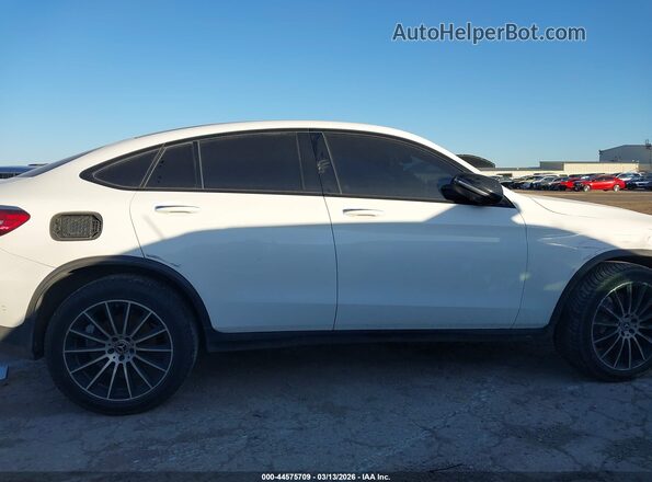 WDC0J4KB2KF663972 2019 MERCEDES-BENZ GLC 300 COUPE White ხელსაწყოთა პანელის ხედი
