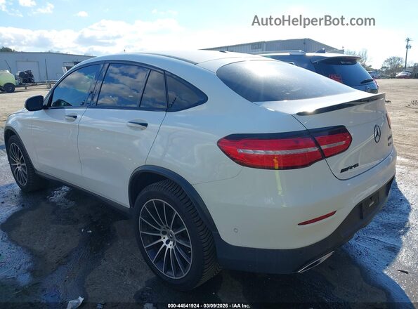 WDC0J4KB4KF588689 2019 MERCEDES-BENZ GLC 300 COUPE White Widok wnętrza 360 stopni
