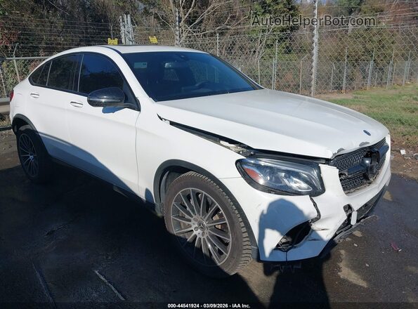 WDC0J4KB4KF588689 2019 MERCEDES-BENZ GLC 300 COUPE White Widok wnętrza z tyłu