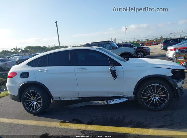 WDC0J4KB4KF661401 2019 MERCEDES-BENZ GLC 300 COUPE White Vista interior trasera