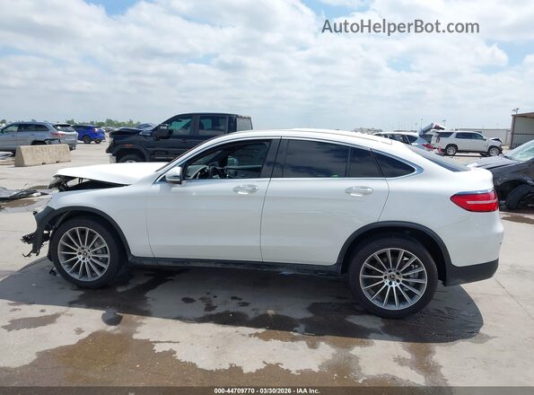 WDC0J4KB6KF667362 2019 MERCEDES-BENZ GLC 300 COUPE White Widok wnętrza 360 stopni