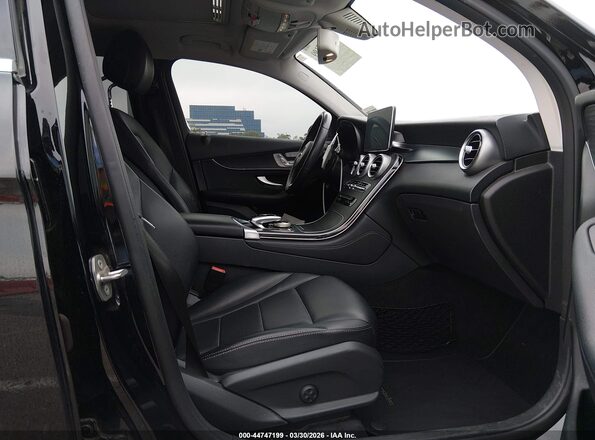 WDC0J4KB9HF160934 2017 MERCEDES-BENZ GLC 300 COUPE Black Widok wnętrza z przodu