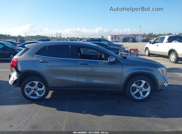 WDCTG4EB0JJ384250 2018 MERCEDES-BENZ GLA 250 Gray Вид задньої частини салону