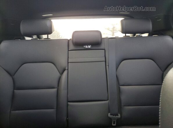 WDCTG4EB0JJ480542 2018 MERCEDES-BENZ GLA White Vista de los asientos traseros