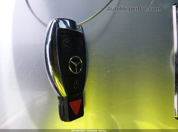 WDCTG4EB3GJ227403 2016 MERCEDES-BENZ GLA 250 Black Vista del salpicadero