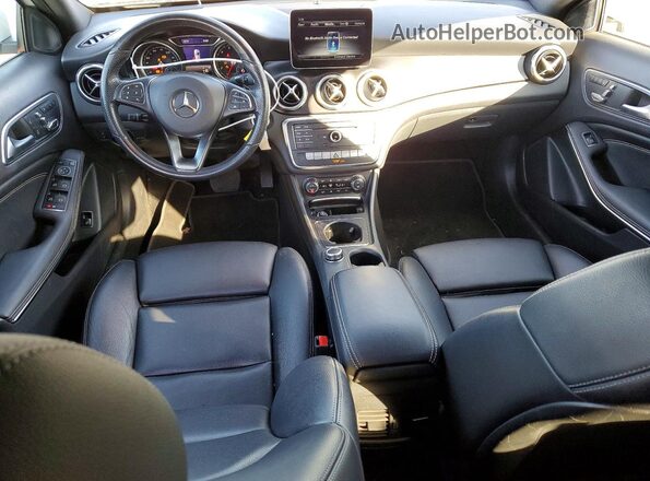 WDCTG4EB4KU003399 2019 MERCEDES-BENZ GLA White 