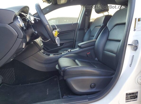 WDCTG4EB4KU003399 2019 MERCEDES-BENZ GLA White 