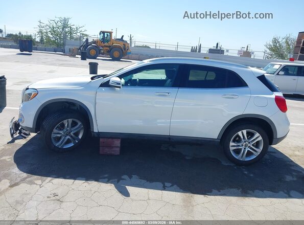 WDCTG4EB7LJ650219 2020 MERCEDES-BENZ GLA 250 Белый Панорамный вид салона 360°