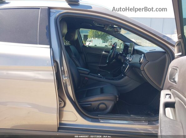 WDCTG4EB9GJ220617 2016 MERCEDES-BENZ GLA 250 Серебряный Вид салона спереди