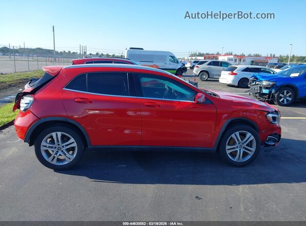 WDCTG4EBXKJ553949 2019 MERCEDES-BENZ GLA 250 Red Rear interior view