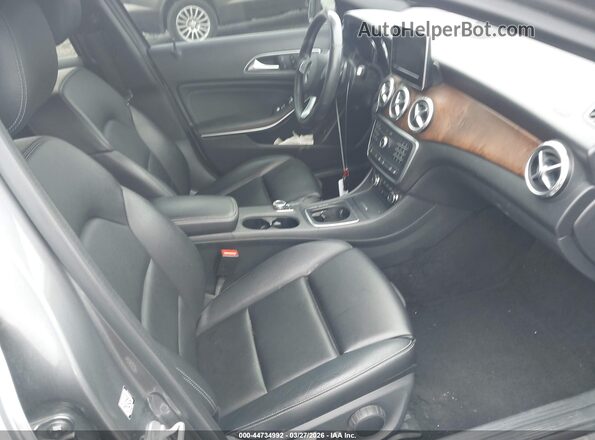 WDCTG4GB1GJ224979 2016 MERCEDES-BENZ GLA 250 Gray წინა სალონის ხედი