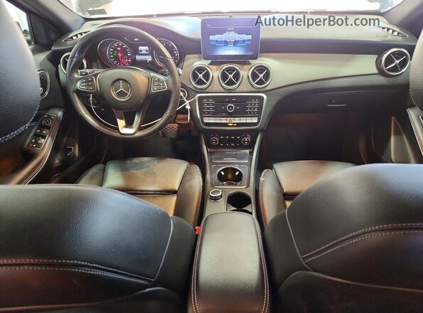 WDCTG4GB5KJ565164 2019 MERCEDES-BENZ GLA Black 