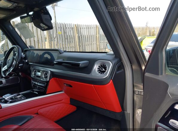 WDCYC7HJXKX324898 2019 MERCEDES-BENZ AMG G 63 Black Front interior view