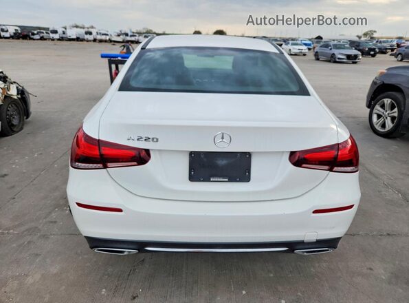 WDD3G4EB2KW016961 2019 MERCEDES-BENZ A White Հետևի տեսք