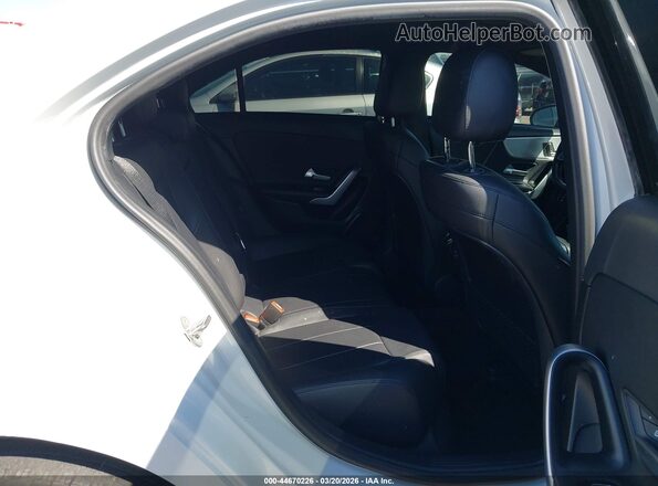 WDD3G4EB2LW038184 2020 MERCEDES-BENZ A 220 White Widok naklejki z numerem VIN