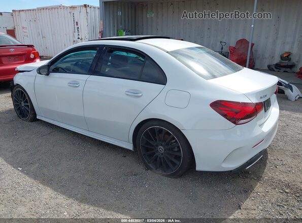WDD3G4EB3KW022316 2019 MERCEDES-BENZ A 220 White Trasero izquierdo