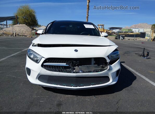 WDD3G4EB4KW014256 2019 MERCEDES-BENZ A 220 White Вид щитка приладів