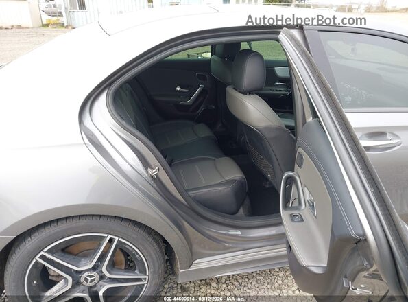 WDD3G4EB5KW001998 2019 MERCEDES-BENZ A 220 Gray VIN կոդի պիտակի տեսք
