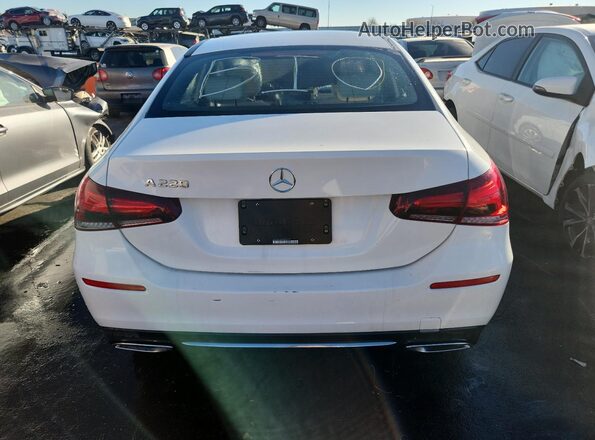 WDD3G4EB5KW036119 2019 MERCEDES-BENZ A White 