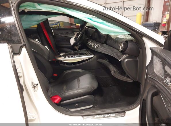 WDD7X6BB3KA008267 2019 MERCEDES-BENZ AMG GT 53 4-DOOR COUPE White Front interior view