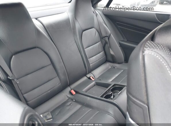 WDDKJ6HBXGF327291 2016 MERCEDES-BENZ E-CLASS White Widok naklejki z numerem VIN